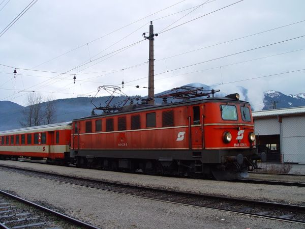 at-oebb-br1141-radstadt-301202-pic2-full.jpg