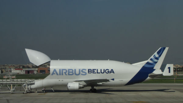 it-airbus-beluga-napoli-241012-tjhaemaelaeinen-full.jpg