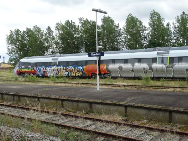 dk-dsb-ic4+graffiti-randers-070716-full.jpg