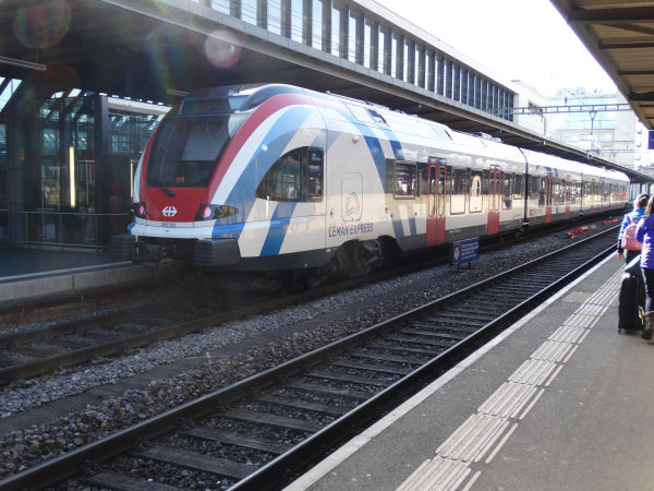 ch-sbb-rabe522-geneve_cornavin-090220-full.jpg