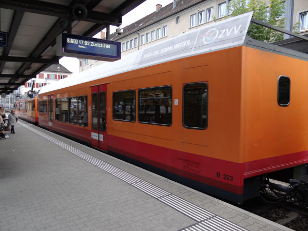 ch-szu-b223-zurich_binz-021015-full.jpg