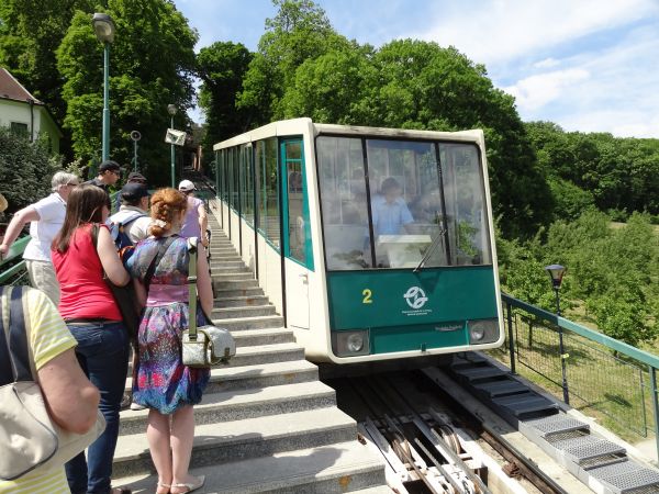 cz-funicular-petrin_hill-260512-full.jpg