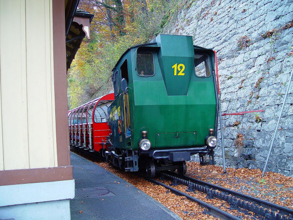 ch-brb-h23-12-brienz-271002-pic5-full.jpg