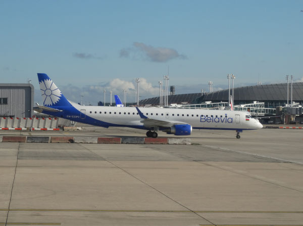 fr-belavia-ew533po-pariscdg-081119-full.jpg