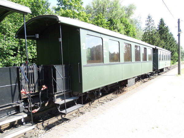 de-oechslebahn-coaches-warthausen-030719-full.jpg