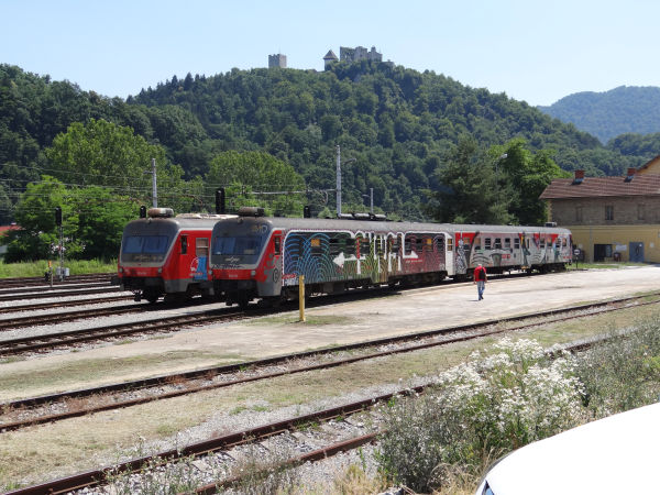 si-sz-2x813-814-celje-020715-full.jpg