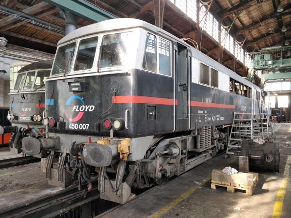 hu-floyd-class450-budapest-250819-markkusalo-full.jpg