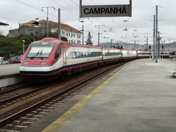 pt-cp-pendolino4005-porto_campanha-110317-full.jpg