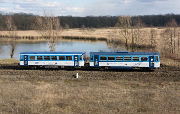 cd-cz-class811-ostrava-svinov_-_polanka_nad_odrou_vyhybna-060321-petrstefek-full.jpg