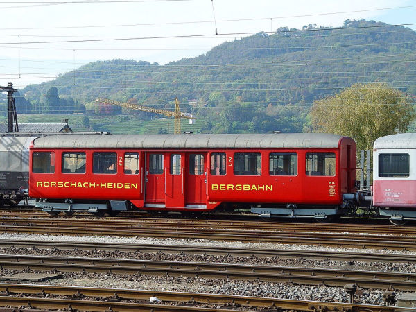 ch-rhb-wagon-b14-mendrisio-201002-full.jpg